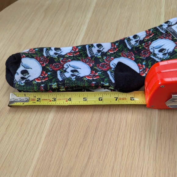 NWT Ed Hardy Cushioned Crew Socks - 3 Pair/Pack - Heart/Corps/Black & Grey - Picture 3 of 6